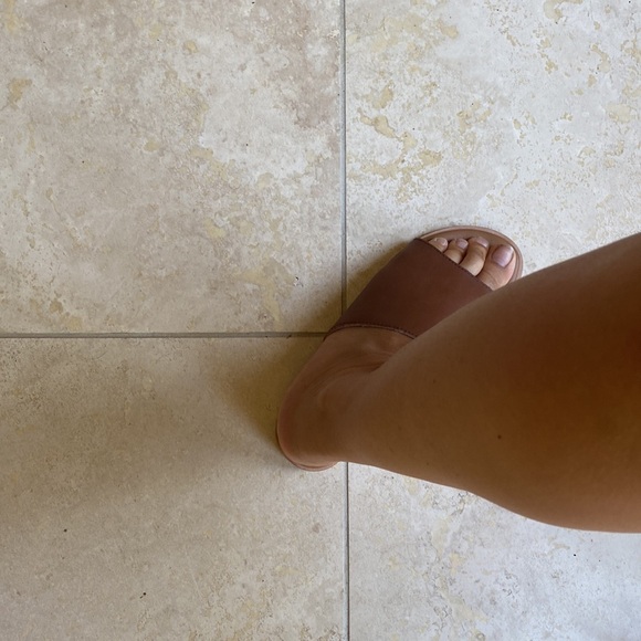 🆕 Emu Australia Leather Minogue Slides - Picture 9 of 9